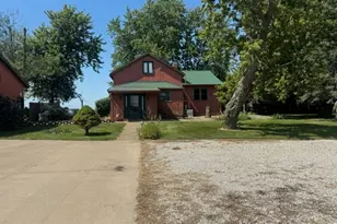 1170 N 1st Rd, Dana, IL 61321 - Photo 13