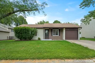 2S211 Sanchez Dr, Warrenville, IL 60555 - Photo 1
