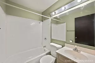 2S211 Sanchez Dr, Warrenville, IL 60555 - Photo 13