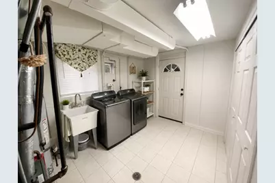 4262 W Pratt Avenue, Lincolnwood, IL 60712 - Photo 15