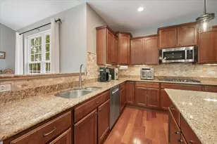 9 Lake Vista Ct, Lake Villa, IL 60046 - Photo 7