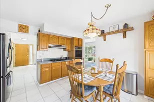 1511 Miami Ln, Des Plaines, IL 60018 - Photo 9