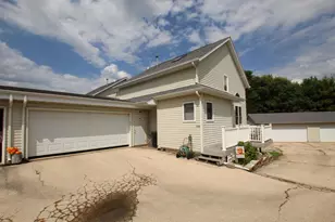 5592 Wickford Ln, Loves Park, IL 61111 - Photo 1