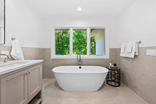 1221 Loch Ln, Lake Forest, IL 60045 - Photo 23