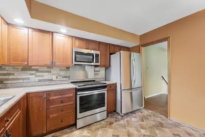 2108 Blackthorn Drive, Champaign, IL 61821 - Photo 13