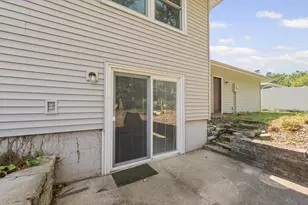 2108 Blackthorn Dr, Champaign, IL 61821 - Photo 43