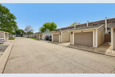 537 Pheasant Court, Grayslake, IL 60030 - Photo 9