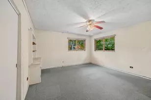 9041 Maple Ave, Burr Ridge, IL 60527 - Photo 5