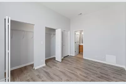 2451 W Howard Street #512, Chicago, IL 60645 - Photo 7