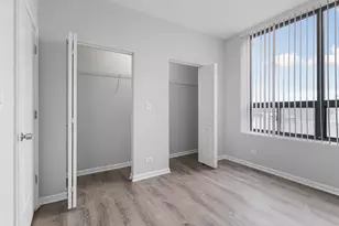 2451 W Howard St, Chicago, IL 60645 - Photo 7