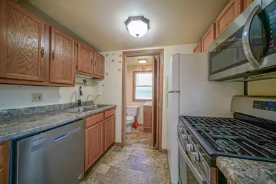 710 Glidden Avenue, Dekalb, IL 60115 - Photo 11