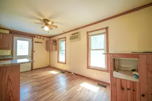 710 Glidden Ave, Dekalb, IL 60115 - Photo 7