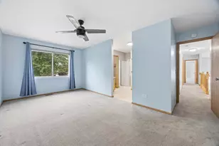 2007 Gray Hawk Dr, Plainfield, IL 60586 - Photo 11