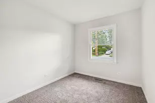 6900 Magnolia St, Hanover Park, IL 60133 - Photo 13