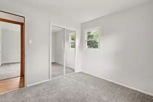 6900 Magnolia St, Hanover Park, IL 60133 - Photo 9