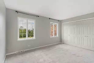 12 Kingston Dr, Oak Brook, IL 60523 - Photo 17
