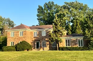 12 Kingston Dr, Oak Brook, IL 60523 - Photo 1