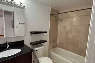 4180 N Marine Dr, Chicago, IL 60613 - Photo 7