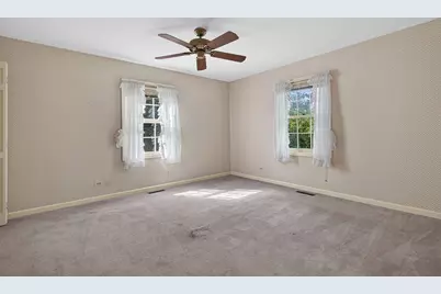 25651 W Illinois Route 60 Highway, Grayslake, IL 60030 - Photo 17