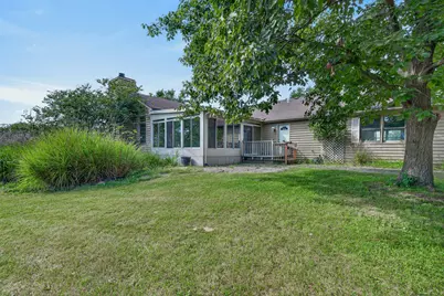 25651 W Illinois Route 60 Highway, Grayslake, IL 60030 - Photo 27