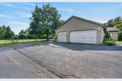 25651 W Illinois Route 60 Highway, Grayslake, IL 60030 - Photo 31