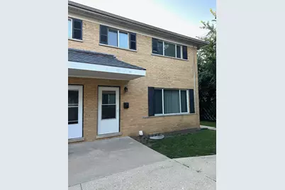 1719 E Roosevelt Road #4, Wheaton, IL 60187 - Photo 1