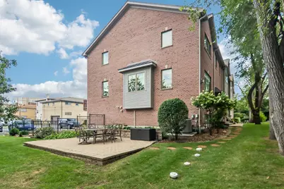 463 Summit Avenue #D, Park Ridge, IL 60068 - Photo 35