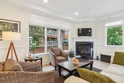 463 Summit Avenue #D, Park Ridge, IL 60068 - Photo 5