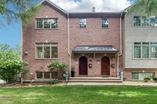 463 Summit Ave, Park Ridge, IL 60068 - Photo 1