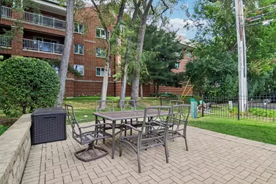 463 Summit Avenue #D, Park Ridge, IL 60068 - Photo 37