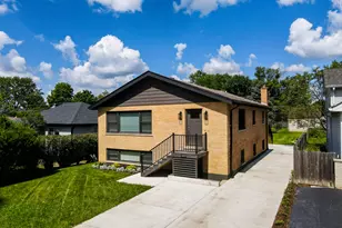 1009 Highland Ave, Wauconda, IL 60084 - Photo 1