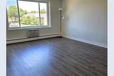 1375 Rebecca Drive #219, Hoffman Estates, IL 60194 - Photo 3