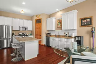 411 Hughes Pkwy, Poplar Grove, IL 61065 - Photo 15