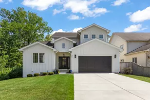 951 N Harvard Ave, Villa Park, IL 60181 - Photo 1