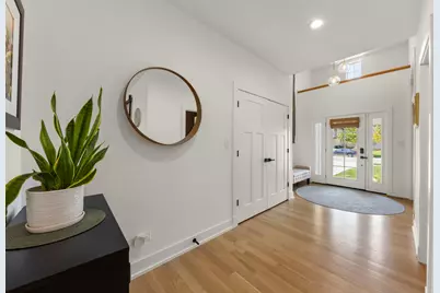 951 N Harvard Avenue, Villa Park, IL 60181 - Photo 5