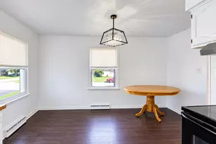 19112 S Champlain Ave, Glenwood, IL 60425 - Photo 5