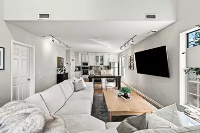 1640 W Diversey Avenue #6, Chicago, IL 60614 - Photo 5