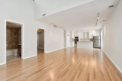 1640 W Diversey Avenue #6, Chicago, IL 60614 - Photo 7