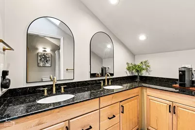 1640 W Diversey Avenue #6, Chicago, IL 60614 - Photo 17