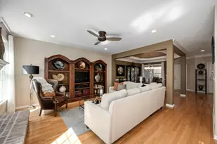 3 Winged Foot Dr, Hawthorn Woods, IL 60047 - Photo 9