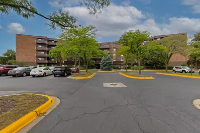 840 Wellington Avenue #501, Elk Grove Village, IL 60007 - Photo 3