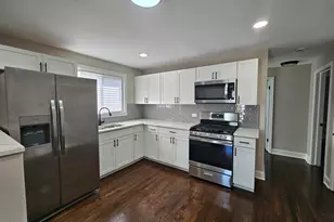 7914 S Richmond St, Chicago, IL 60652 - Photo 3