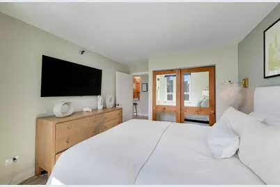 345 N La Salle Drive #3306, Chicago, IL 60654 - Photo 9