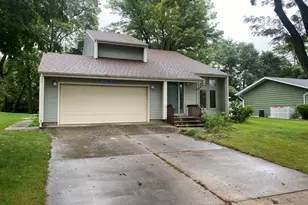 608 S Lainey Ave, Ottawa, IL 61350 - Photo 3