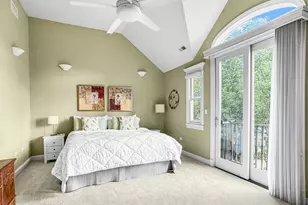 2135 W Montrose Ave, Chicago, IL 60618 - Photo 21