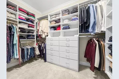 2135 W Montrose Avenue, Chicago, IL 60618 - Photo 25
