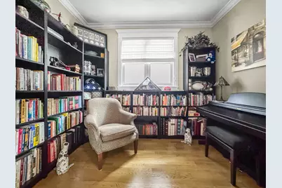 2135 W Montrose Avenue, Chicago, IL 60618 - Photo 7