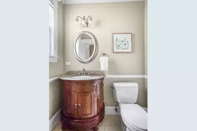 2135 W Montrose Avenue, Chicago, IL 60618 - Photo 9