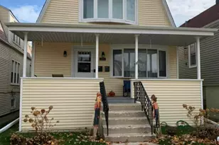 5631 N Parkside Ave, Chicago, IL 60646 - Photo 1