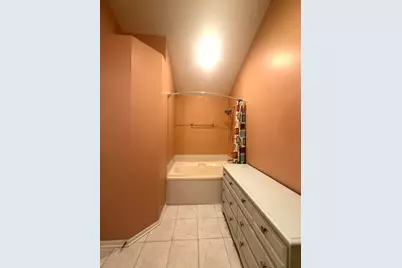 1541 Stevens Drive, Schaumburg, IL 60173 - Photo 13